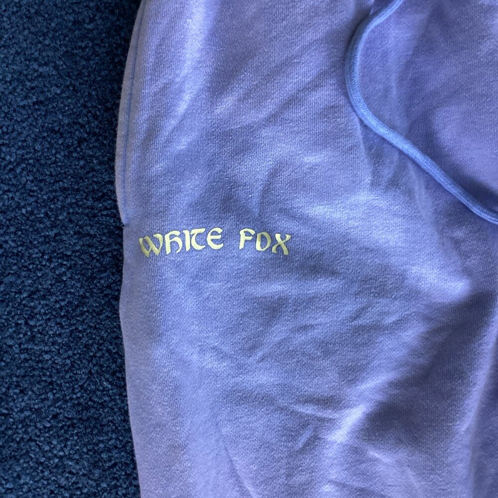 White Fox Light Blue Sweatshirt and Sweatpants Set – Medium - Picture 10 of 16